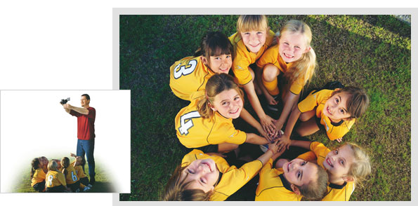 노란색 유니폼을 입은 여자아이8명이 손을 모으고 화이팅을 하고 있는 사진